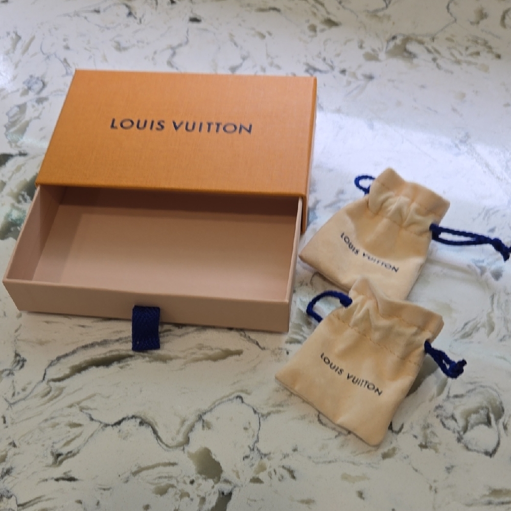 Louis Vuitton Louisette Earrings